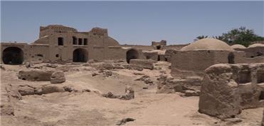 آغاز مرمت برج قلعه تاریخی معاذ در فهرج