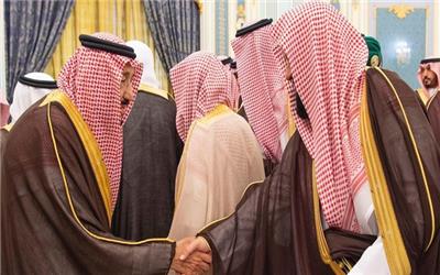 150 نفر از اعضای خاندان آل‌سعود به کرونا مبتلا شده‌اند/انتقال ملک‌ سلمان به جده