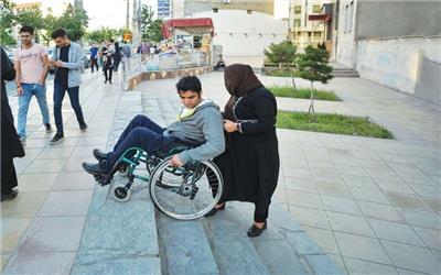 اماکن عمومی بم با چهار هزار معلول و 20 سال پس از زلزله همچنان نامناسب