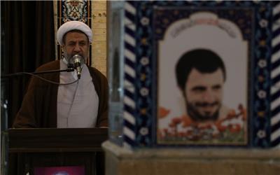 امام جمعه کرمان: هر حرکت حماقت‌آمیز دشمن با عملیات ویران کننده روبرو خواهد شد