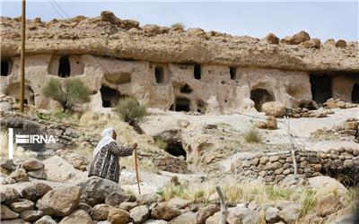 توسعه زیرساخت‌های گردشگری میمند شهربابک در حال انجام است