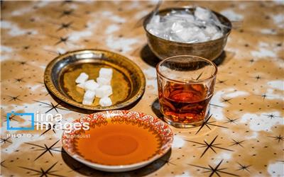 آیا نوشیدن چای داغ در اول صبح به بهبود عفونت معده کمک می‌کند