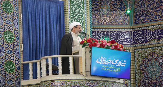 امام جمعه کرمان: زن مسلمان توانایی نقش آفرینی در میدان‌های مختلف جامعه را دارد