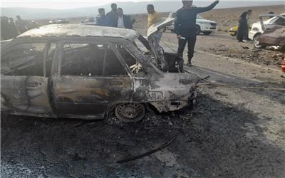 تکرار تصادف منجر به آتش در شرق کرمان طی یک روز؛ این‌بار مادر و فرزند جان باختند